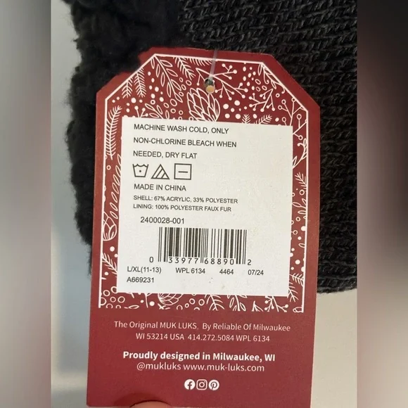 Muk Luks Men's Black Socks - Picture 4 of 5